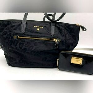 Bunle LOT 2 Michael Kors MK Designer Kelsey Black Leopard Print Tote + Wallet